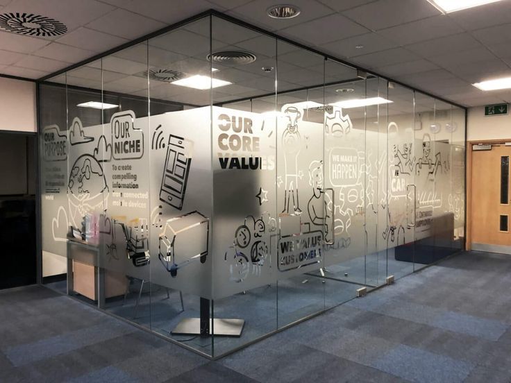 Dán Decal Cát Kính Cần Thơ – Giải Pháp Tăng Riêng Tư & Thẩm Mỹ