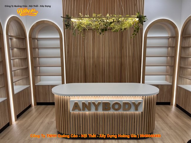 Thi Công Nội Thất Cần Thơ | Kệ Trưng Bày Sản Phẩm Theo Yêu Cầu