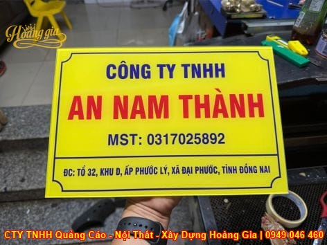 [MẪU] Làm Bảng Mica Vàng Cần Thơ Uy Tín, Giá Rẻ, Lấy Nhanh