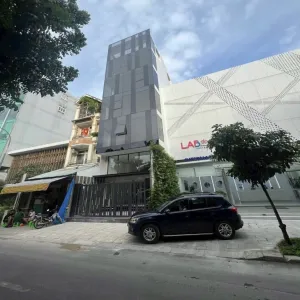 ✅ SONIA - TÒA NHÀ MẶT TIỀN 59 NGÔ THỜI NHIỆM – 6x15m [90,6m²] Hầm 7 Tầng – Thu Nhập 200 triệu/Tháng – 85 TỶ
