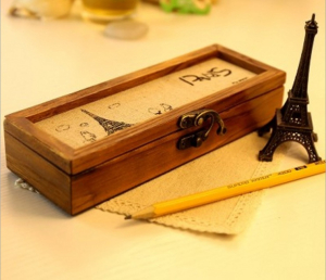 Bút - hộp gỗ khắc chữ