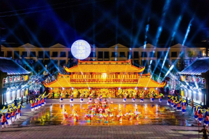 Show diễn Tinh Hoa Việt Nam Grandworld Phú Quốc