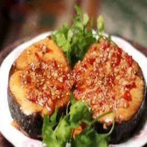 cá ngừ chiên sốt tỏi ớt