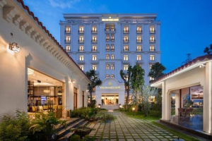 Ninh Binh Hidden Charm Hotel & Resort Ninh Bình - 5 Sao