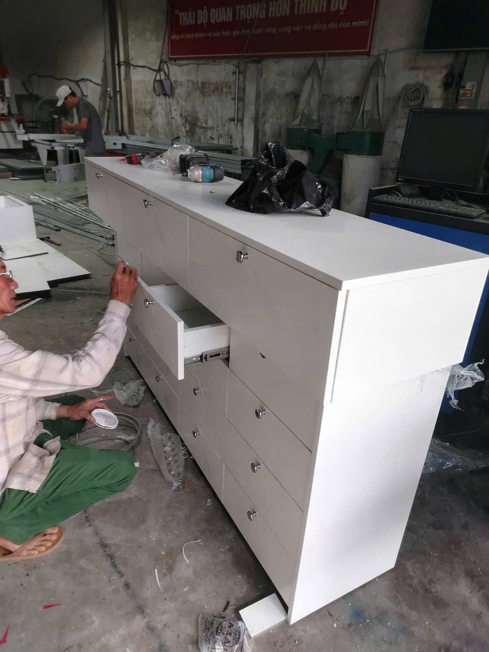thiêt kế thi công nội thất gỗ công nghiệp giá rẻ theo yêu cầu cần thơ