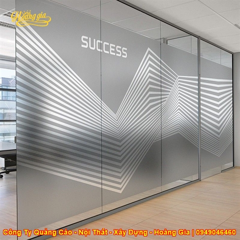 Dịch Vụ Thợ Dán Decal Kính Mờ Văn Phòng & Phim Cách Nhiệt Chống Nắng Tận Nơi Tại Cần Thơ