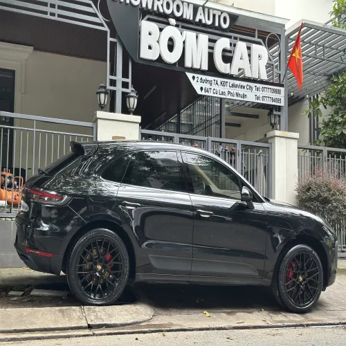 Thuê xe ô tô tự lái Thủ Đức – Trải nghiệm di chuyển thoải mái cùng Bom Car