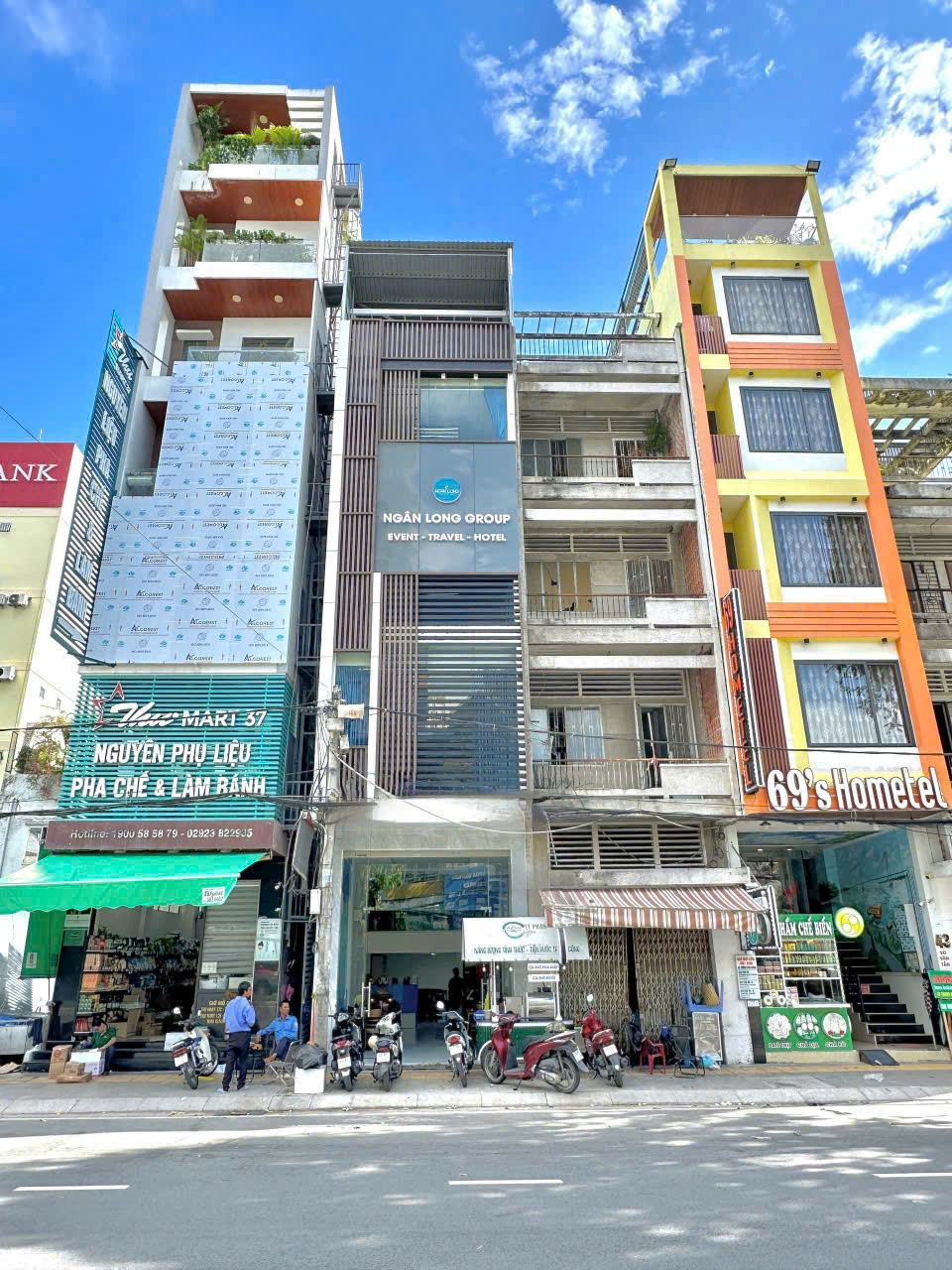 Thi công lam sóng ngoài trời cải tạo mặt tiền ốp alu công ty Ngân Long Group