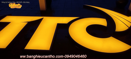 Chữ Inox mặt Mica có đèn Led bên trong- Khách sạn TTC Cần Thơ