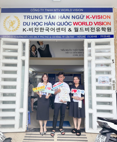 WORLD VISION ĐÃ KÝ HỢP ĐỒNG DU HỌC THÀNH CÔNG VỚI BẠN TRUNG TÍN