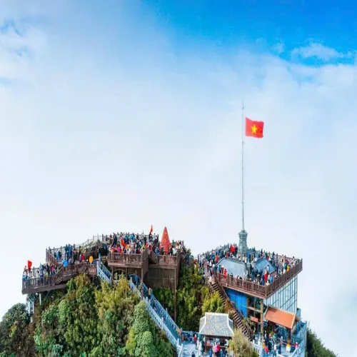 Fansipan Thời tiết thuận lợi để quý khách có những bức ảnh săn mây tuyệt vời! 

