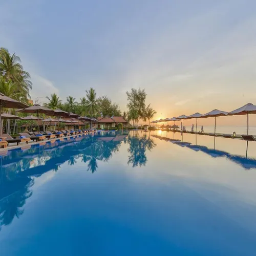 Combo 2N1Đ Corvin Hotel Vũng Tàu Trọn Gói Vé Xe Khứ Hồi