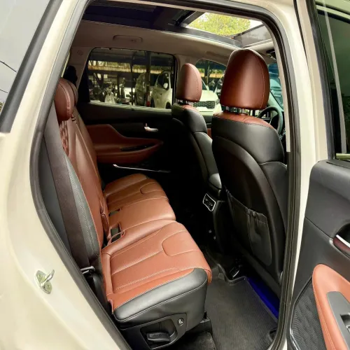 Thuê xe ô tô tự lái quận 9 – Giải pháp di chuyển chủ động cùng Bom Car
