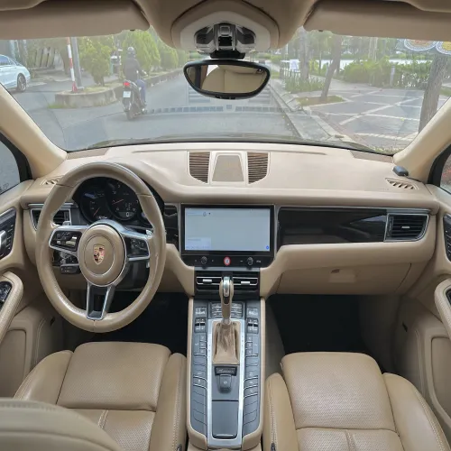 Thuê xe ô tô tự lái Quận 7 – Giải pháp di chuyển linh hoạt cùng Bom Car