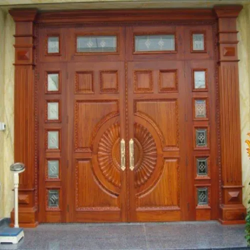 Cửa chính gỗ căm xe