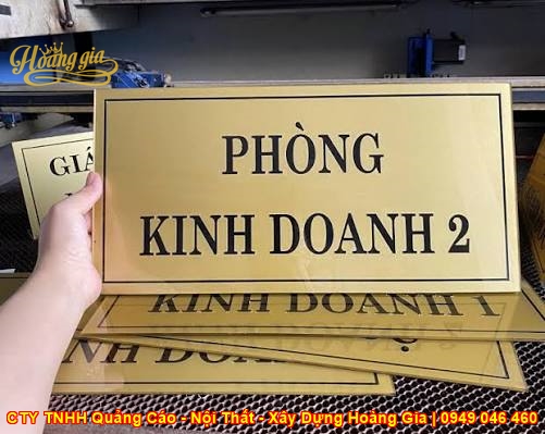 mau bang mica vang can tho7
