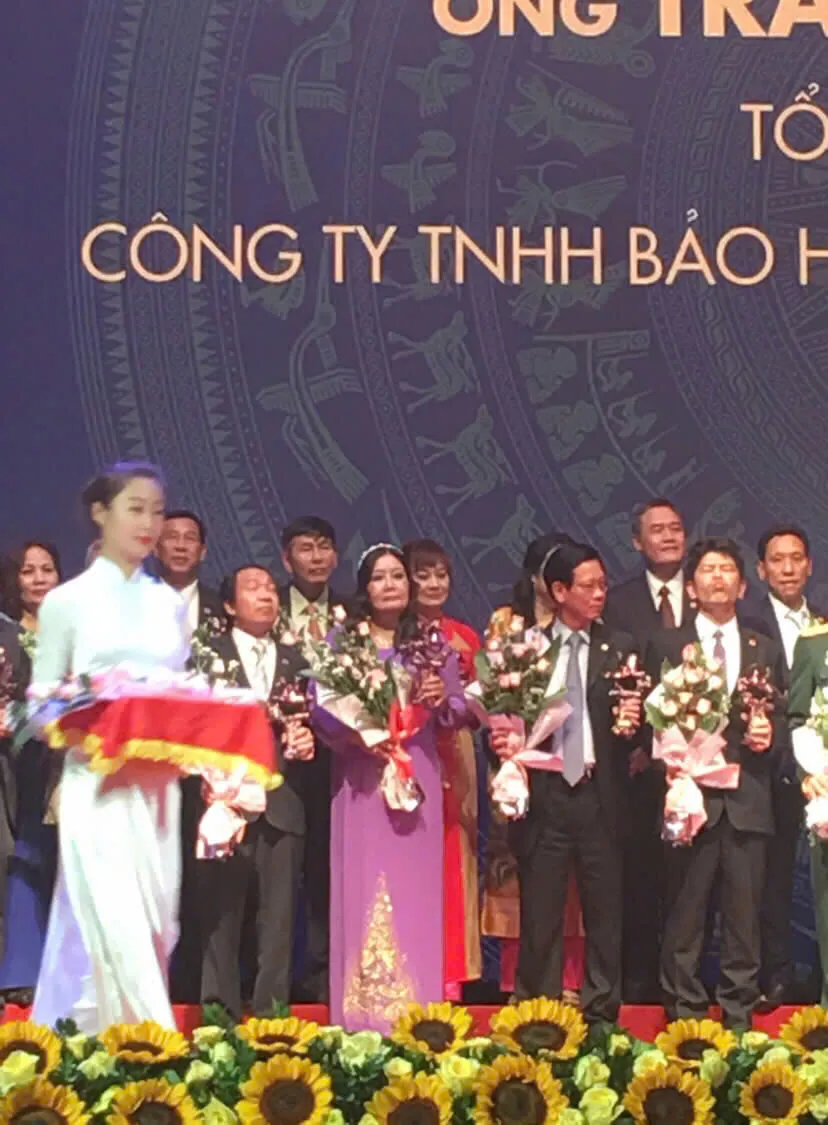 Vinh danh 100 doanh nhân Việt Nam tiêu biểu 2016